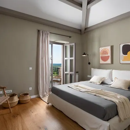 Rustic Rorripa & Reichardia With A Pool *