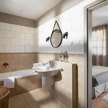 Villa Rustic Rorripa & Reichardia With A Pool *