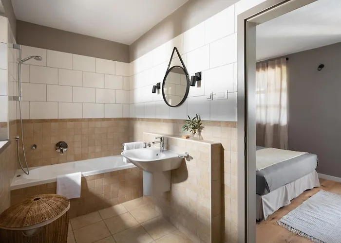 Villa Rustic Rorripa & Reichardia With A Pool *