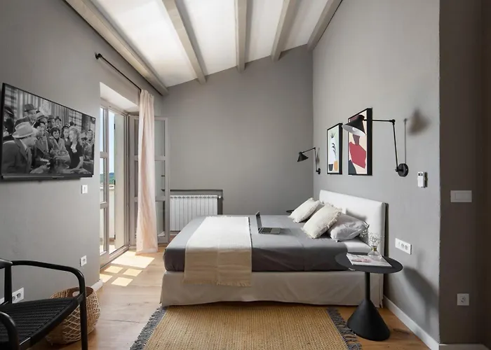 Villa Rustic Rorripa & Reichardia With A Pool *