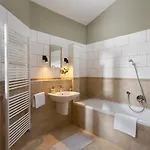 Vila Rustic Rorripa & Reichardia With A Pool *